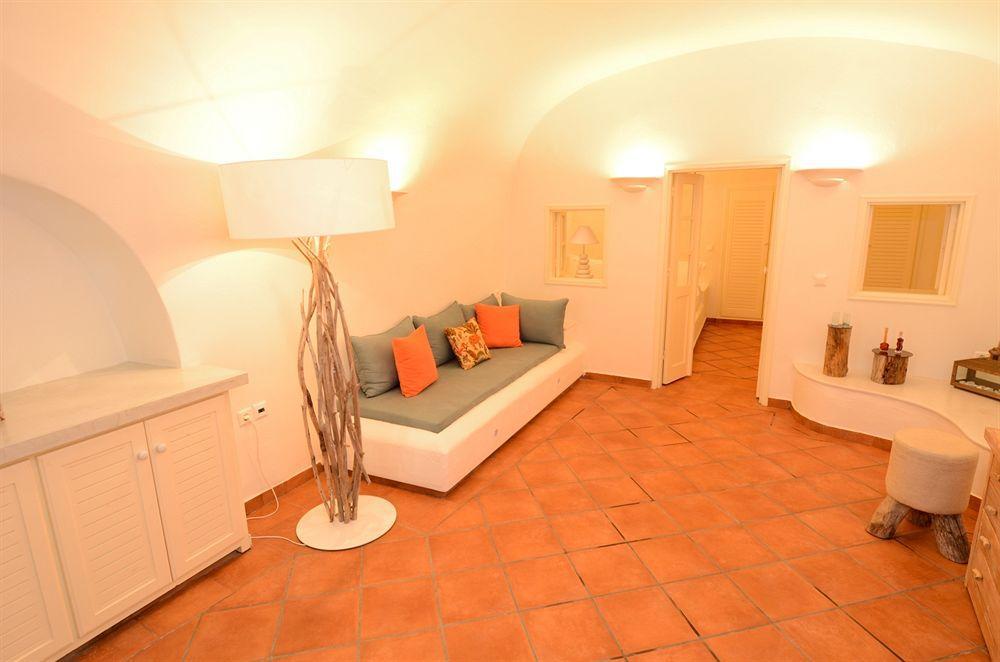 Hostel 16 Oia Екстериор снимка