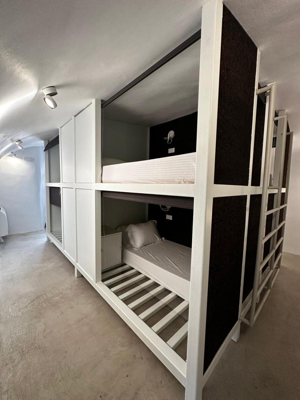 Hostel 16 Oia Екстериор снимка