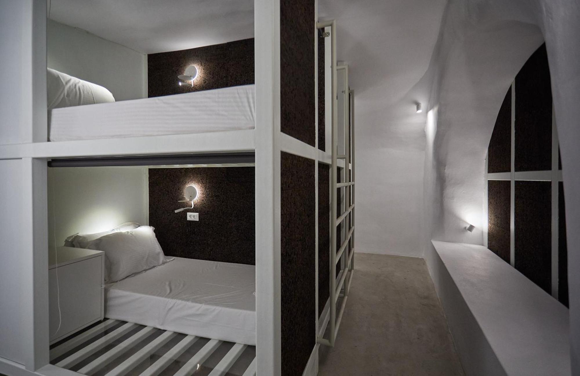 Hostel 16 Oia Екстериор снимка