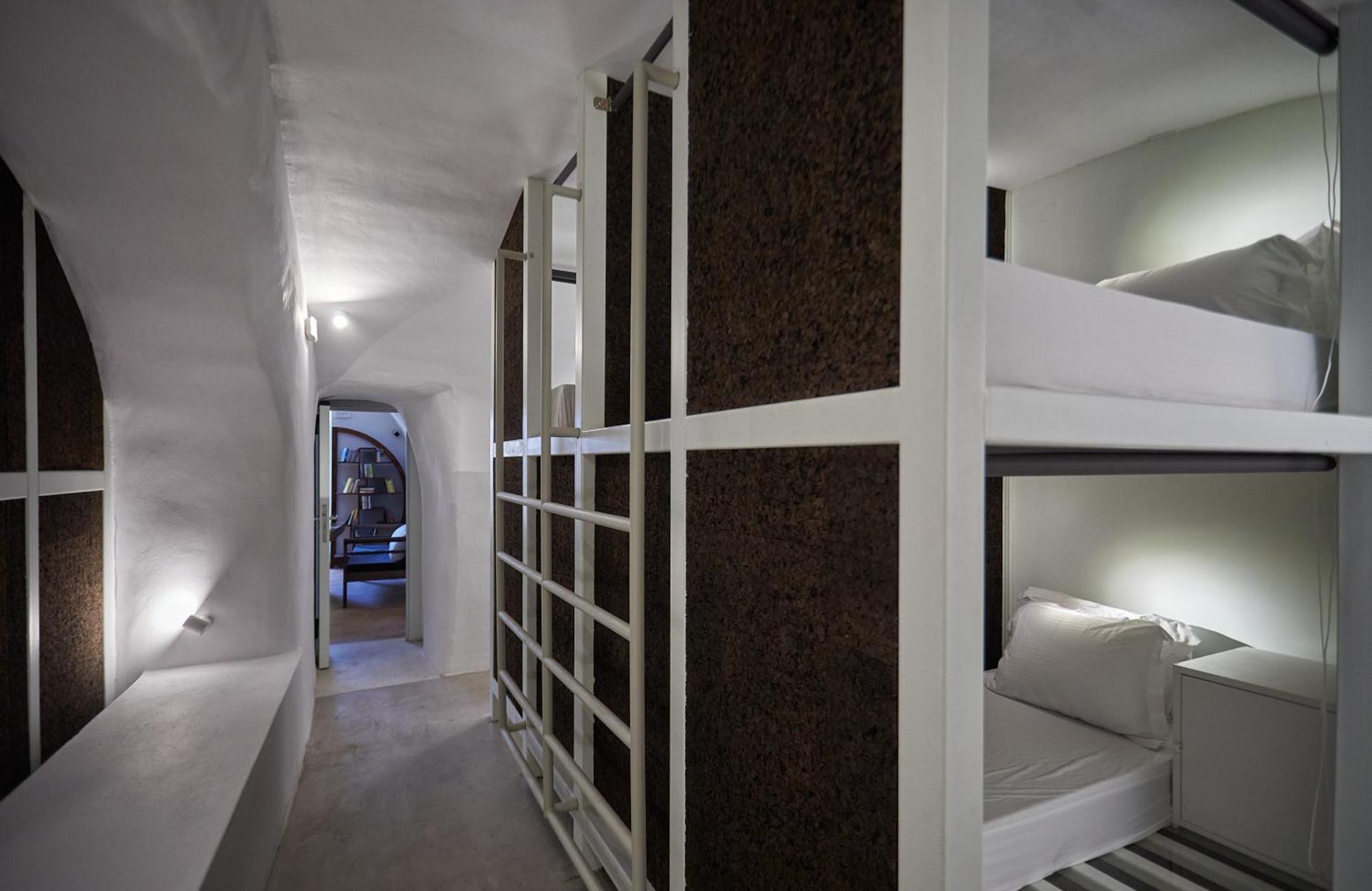 Hostel 16 Oia Екстериор снимка