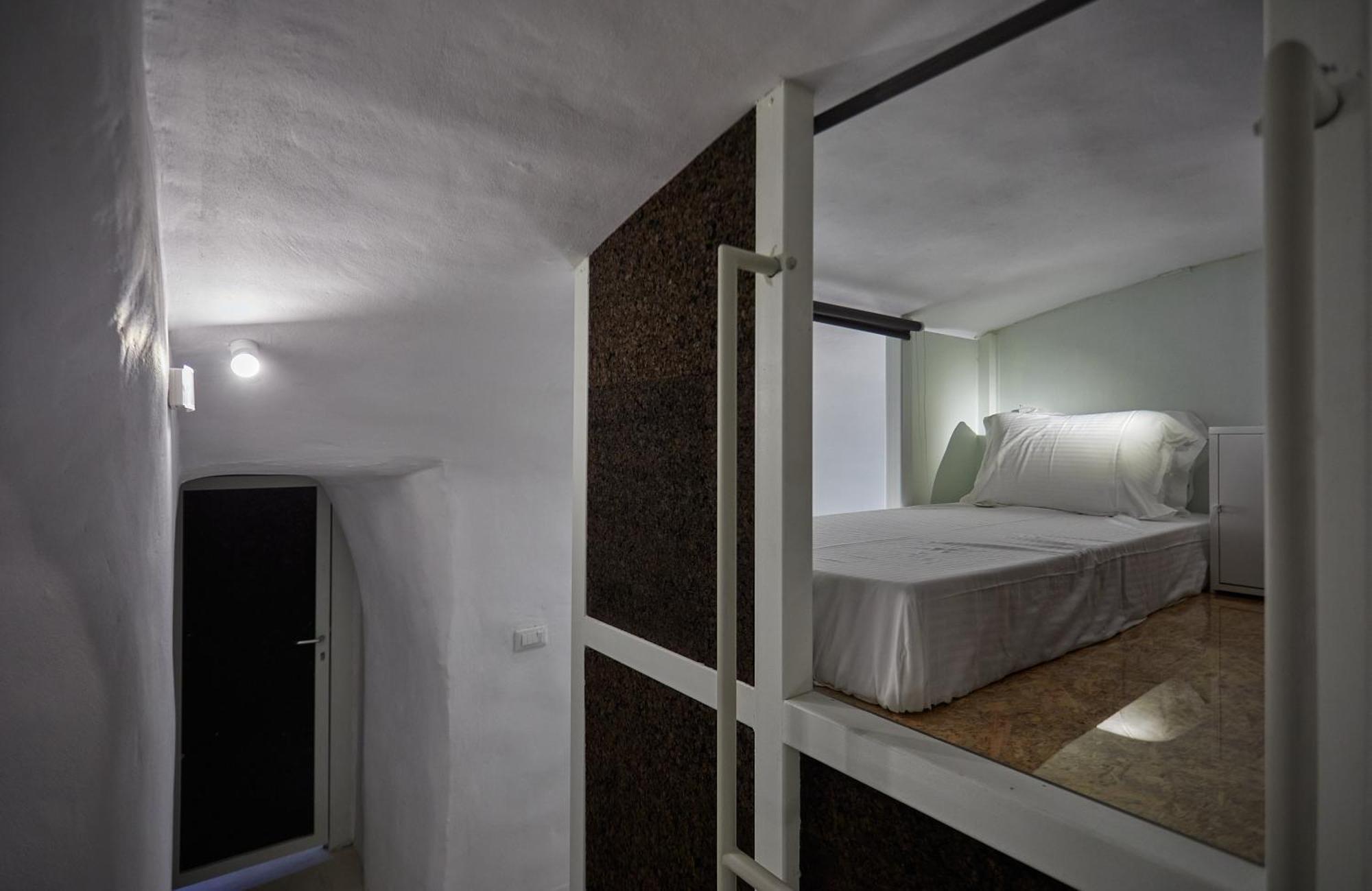 Hostel 16 Oia Екстериор снимка